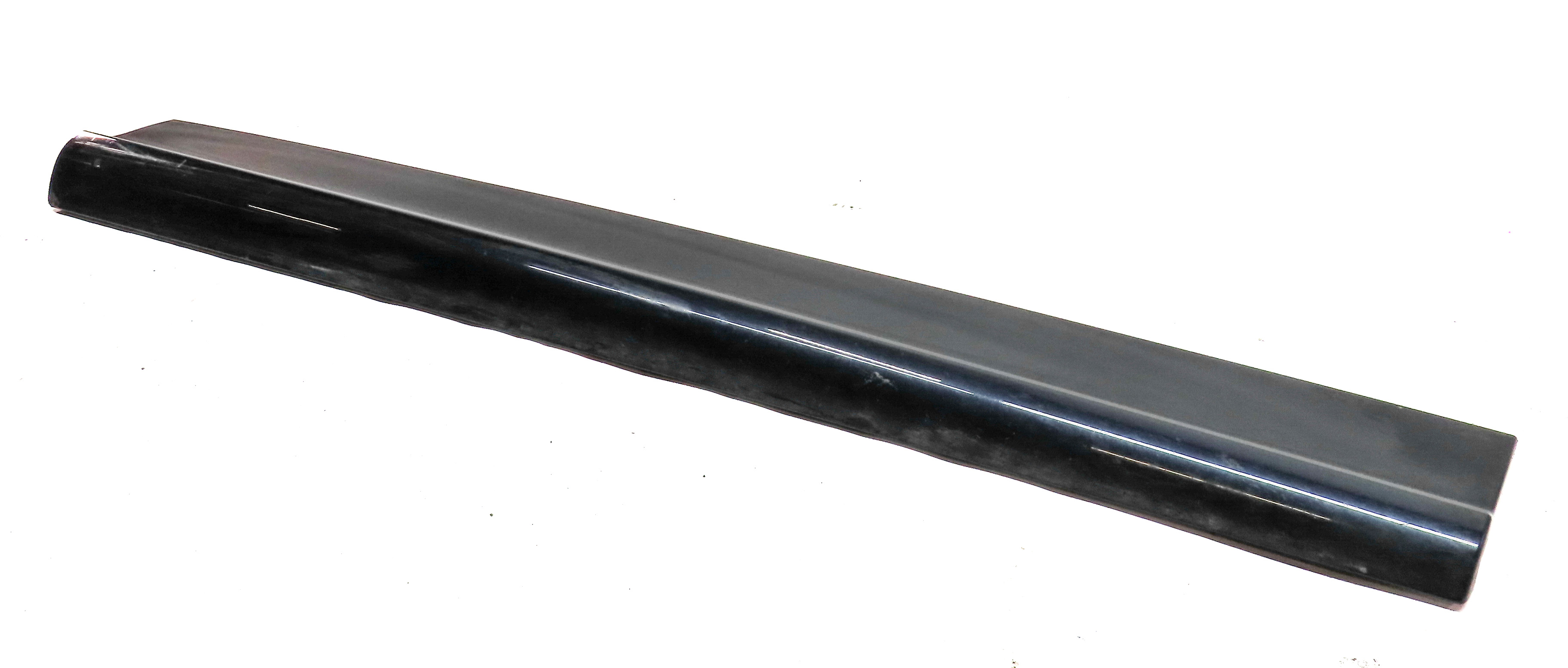 2016 AUDI Q5 (B8 8R) FRONT RIGHT PASSENGER LOWER DOOR TRIM MOULDING (Blue) — exact item pictured